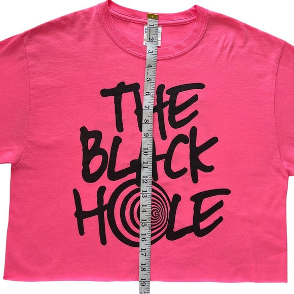 Graphic Tee THE BLACK HOLE Raw Hem Fluorescent Pink Black Medium M - Picture 8 of 12